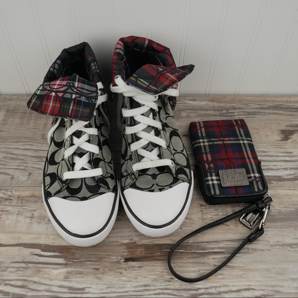 Coach Shoes - Coach Bonney signature high tops 7 & wristlet set